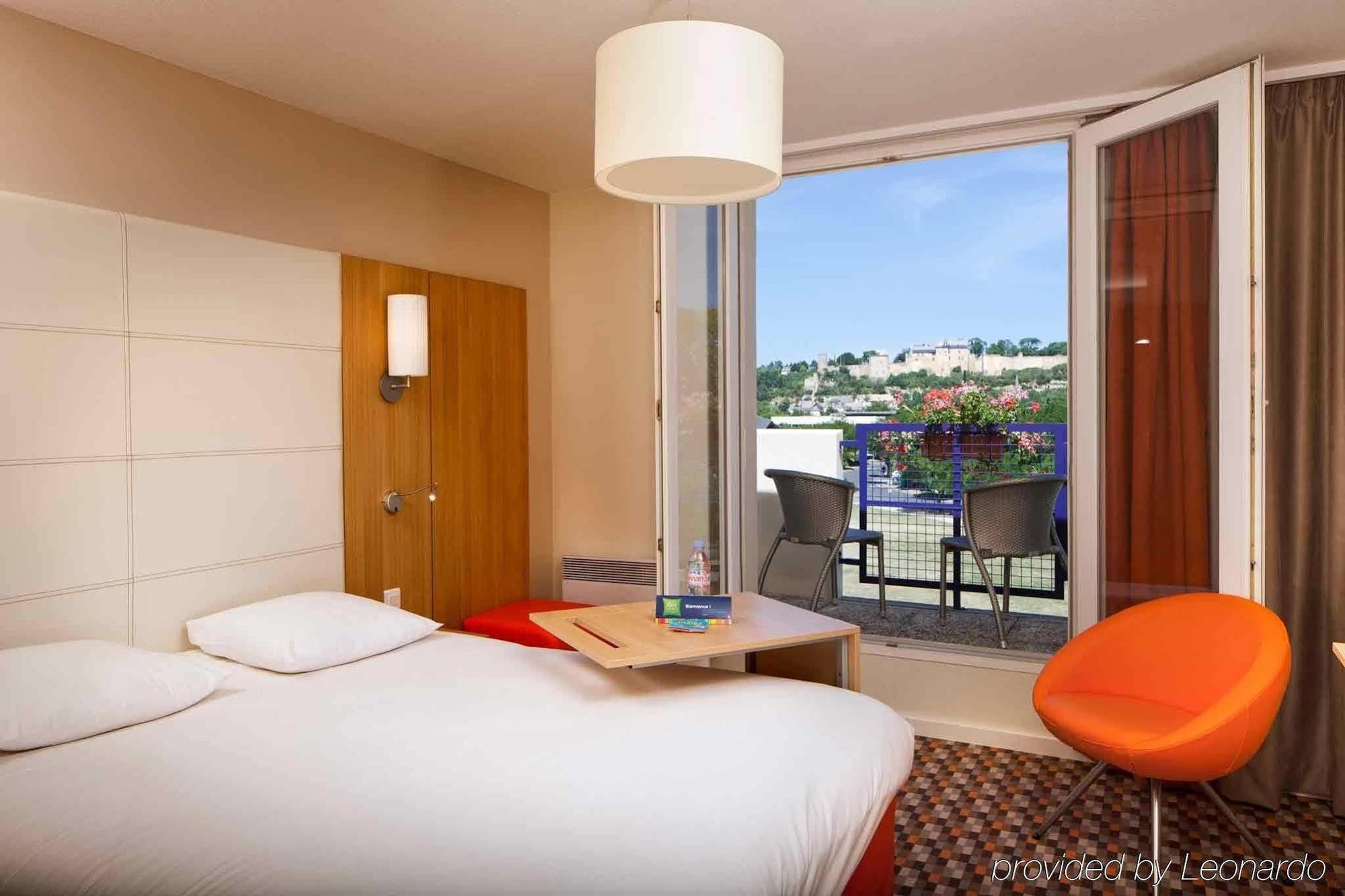 Ibis Styles Chinon Hotel Eksteriør billede